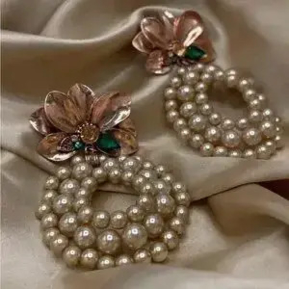 NEWBold Pearl and Floral Statement Earrings